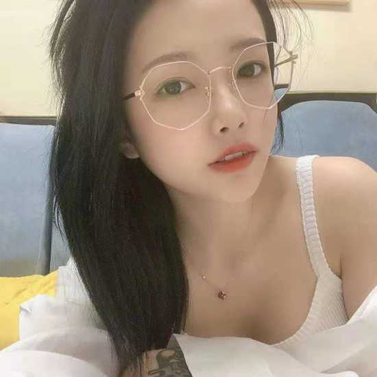 福田区欲望很强的大奶萌白