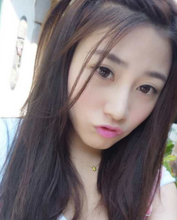 清纯小性感的Gigi